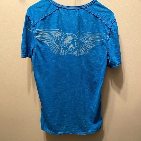 BUFFALO Turquoise Short Sleeved Top with back Logo Men’s size Small - Picture 2 of 7